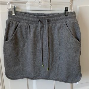 Gap size small cotton gray skirt